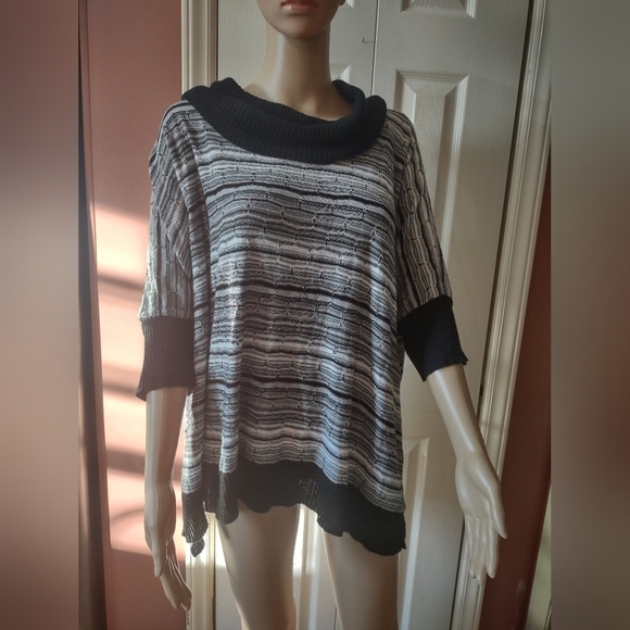 New Directions Woman's plus size 1x knitted top - Picture 1 of 4